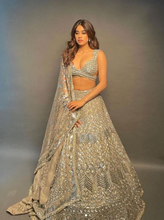 Janhvi Kapoor in Manish Malhotra