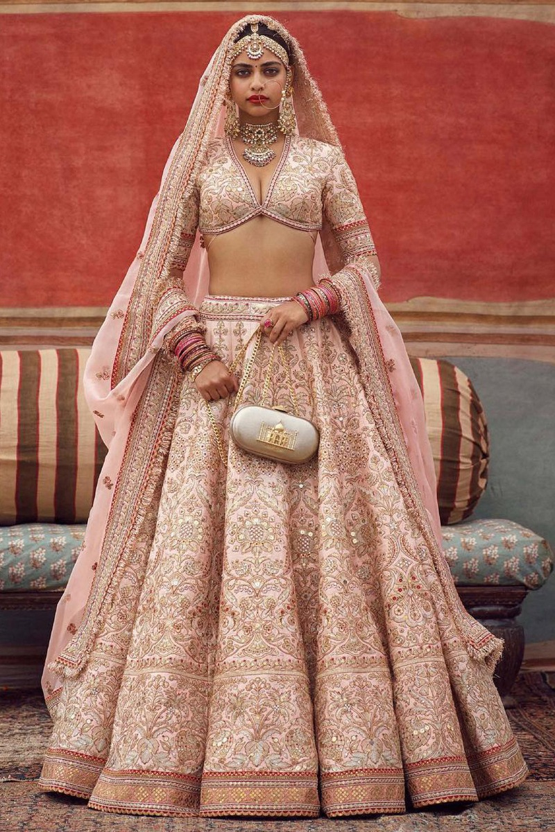 Top 10 Trending Sabyasachi Bridal Lehengas AASHNI CO top-10-trending-sabyasachi-bridal-lehengas-aashni-co