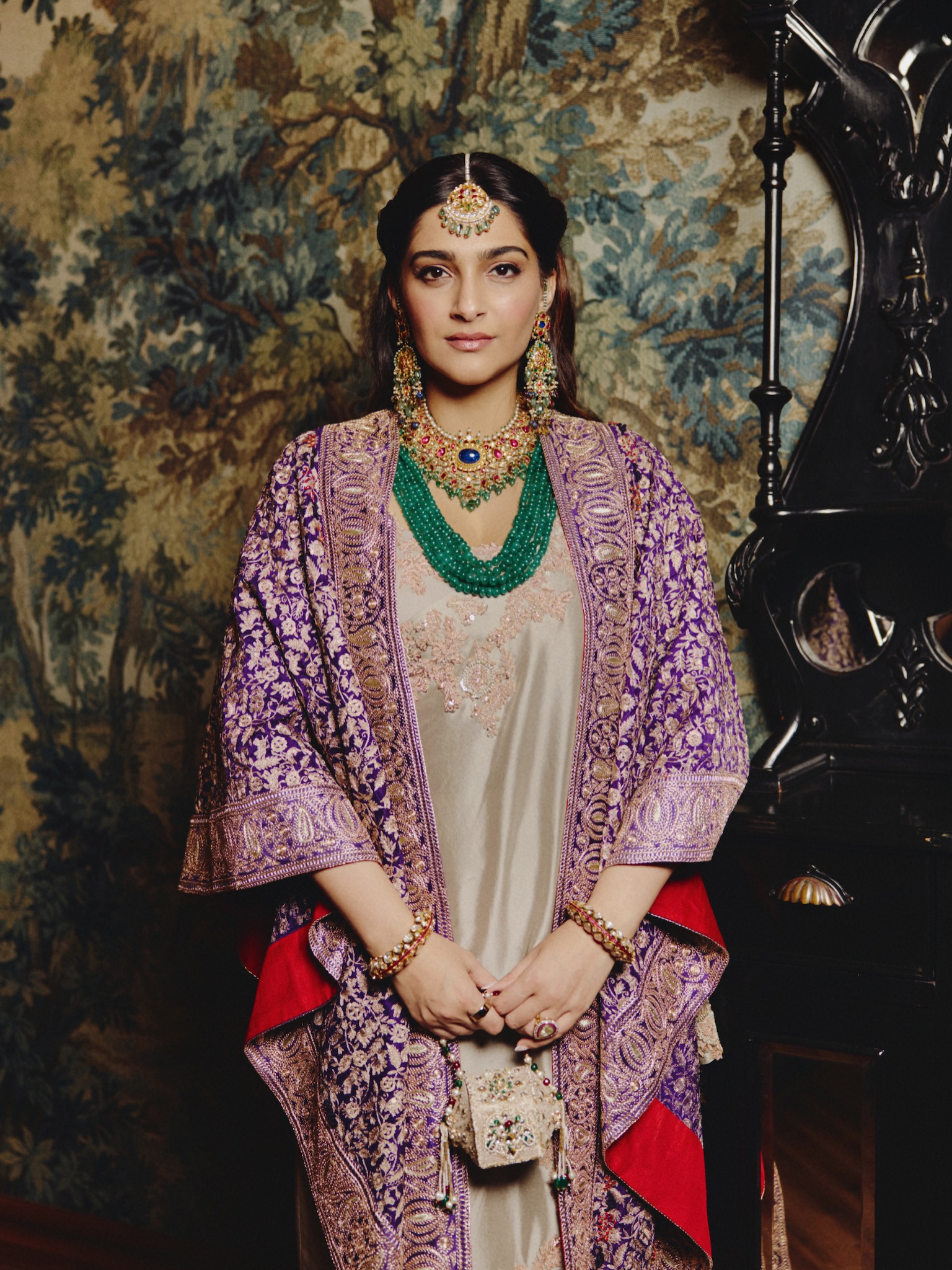 Sonam Kapoor Ahuja in Anamika Khanna